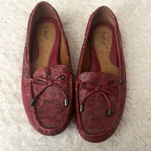 b.o.c. Women's Red Loafers 7.5